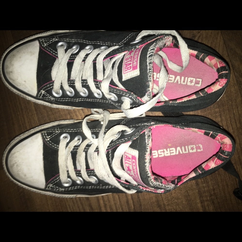 Converse - Picture 2 of 2